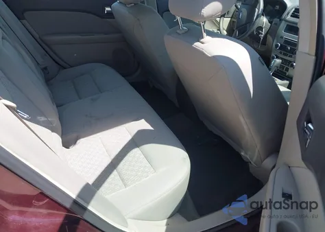 2011 Ford Fusion S из США, поврежденный, VIN 3FAHP0GA7BR296365